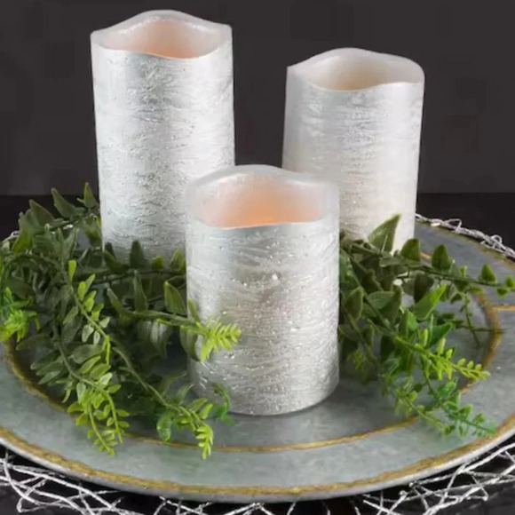 Flameless Candles set of Three with remote. In the box never been used. - Picture 1 of 14